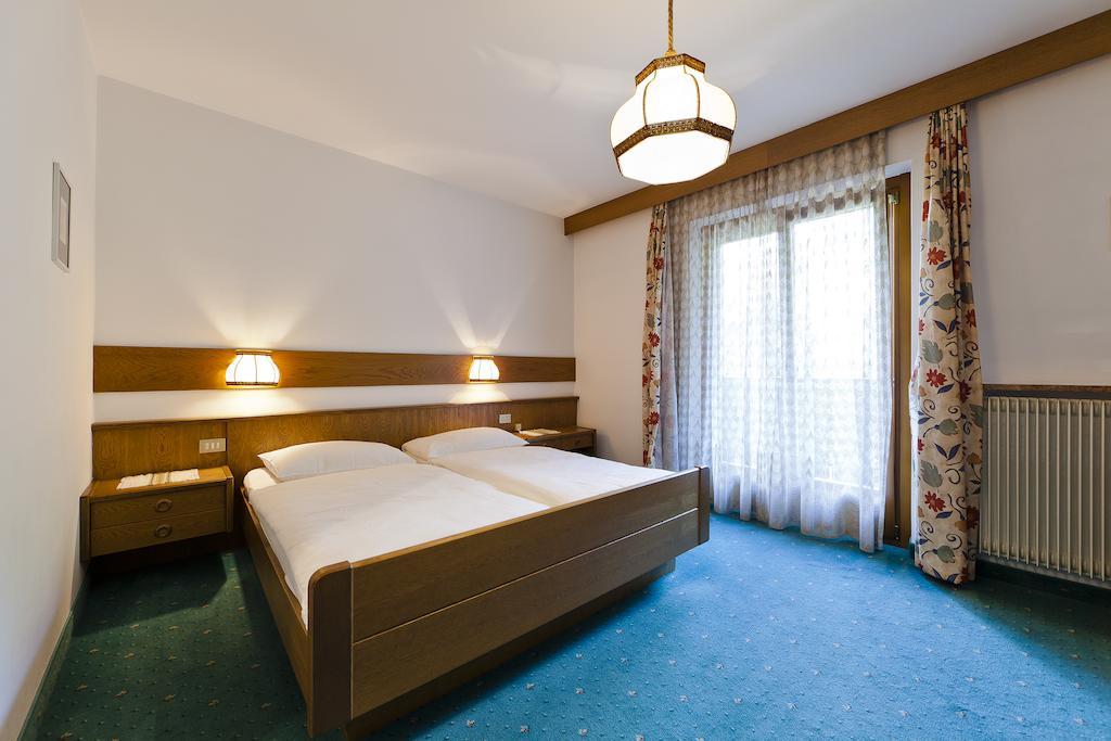 Hotel Brueckenwirt - Al Ponte Montagna Room photo